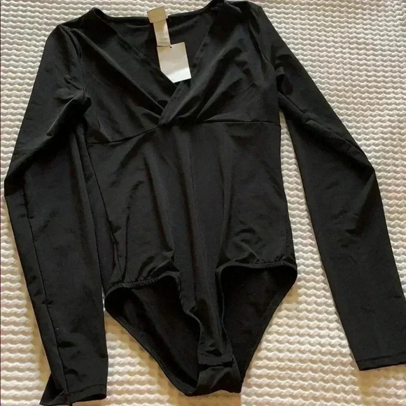 H&M bodysuit - Picture 1 of 2